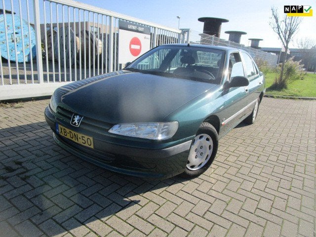 Peugeot 406 1.8-16V SR Sedan, Auto's, Gebruikt, 4 cilinders, Bedrijf, Handgeschakeld