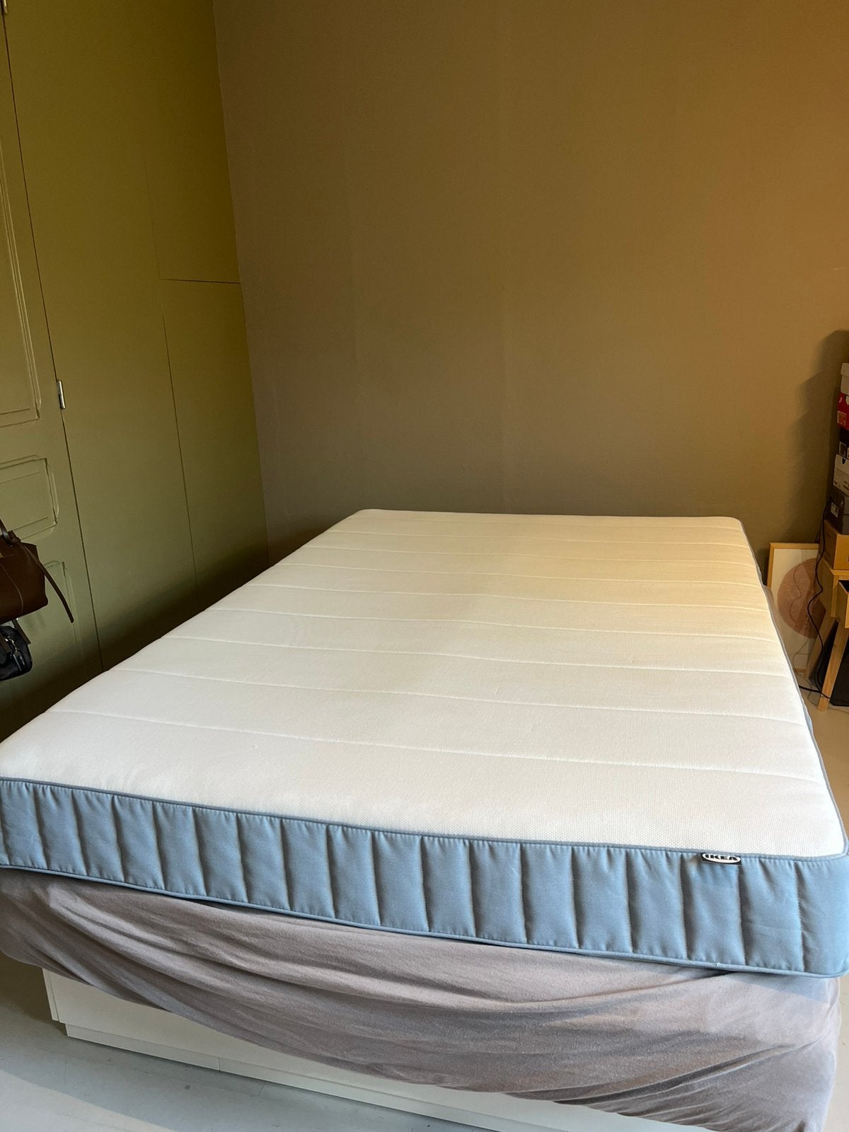 Ikea VESTERÖY matras, Ophalen, Tweepersoons, 140 cm, Zo goed als nieuw