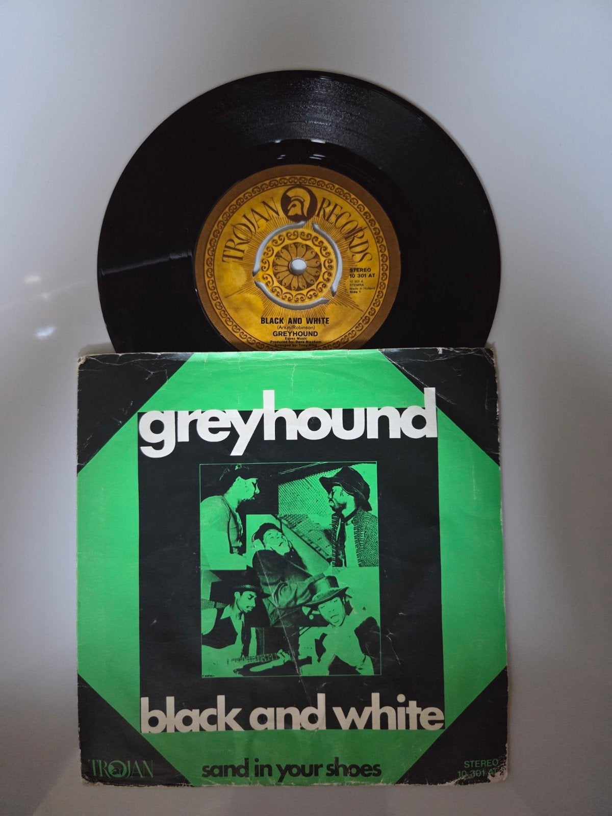 Greyhound - Black and white, Ophalen of Verzenden, Gebruikt, 7 inch, Pop