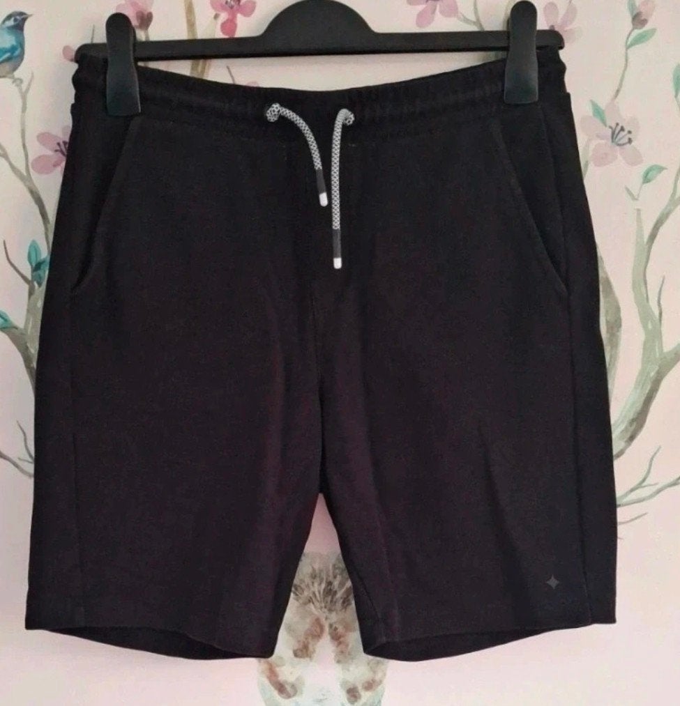 Zwarte korte broek met loslatend ringetje, Kleding | Heren, Broeken en Pantalons, Ophalen, Onbekend, Zwart, Overige maten