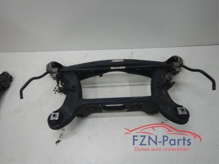Mercedes-Benz C-Klasse W205 Subframe Achterzijde, Ophalen of Verzenden, Gebruikt