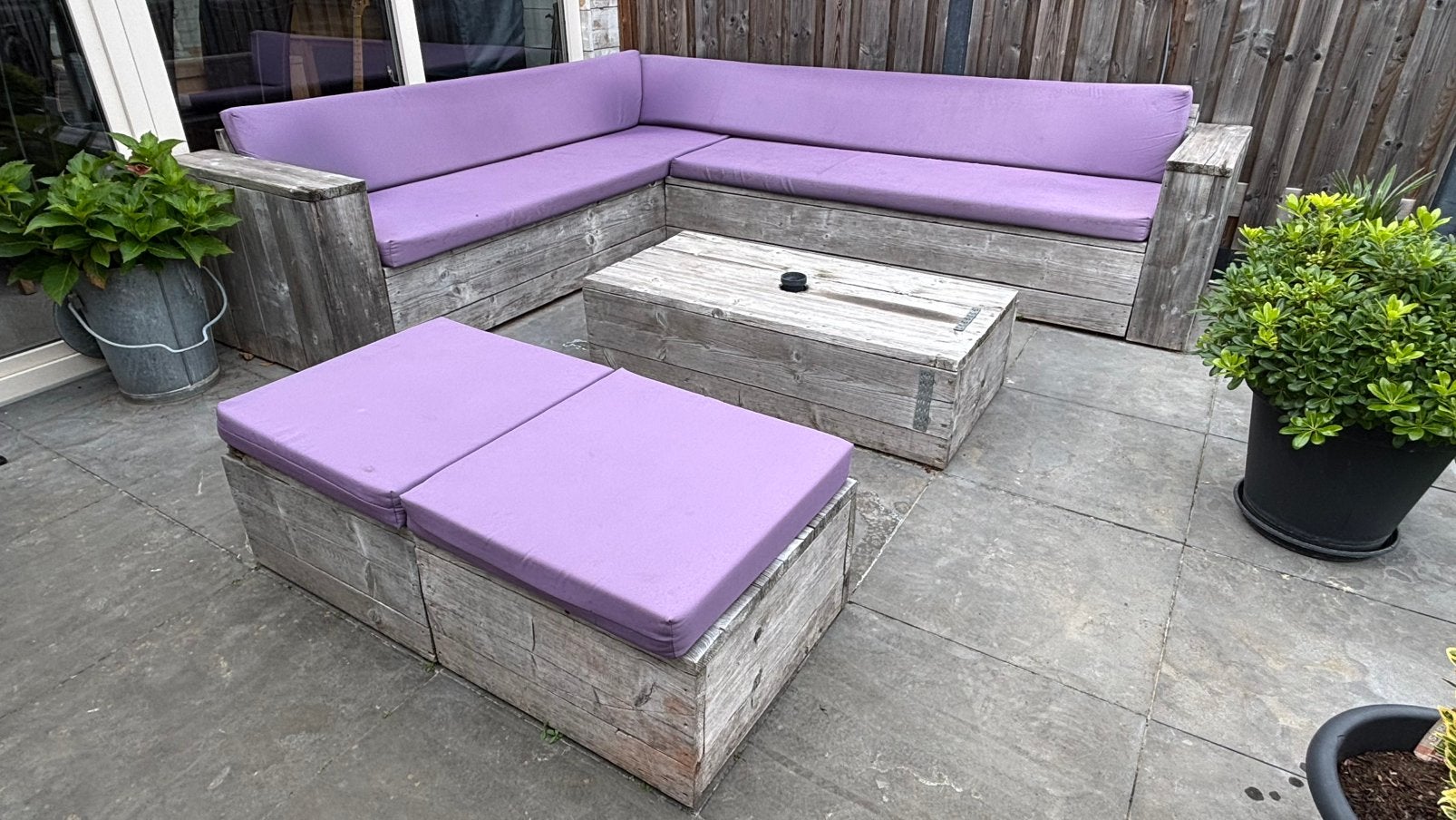 Steigerhouten hoekbank, tafel en krukken GRATIS, Ophalen, Gebruikt, Steigerhout