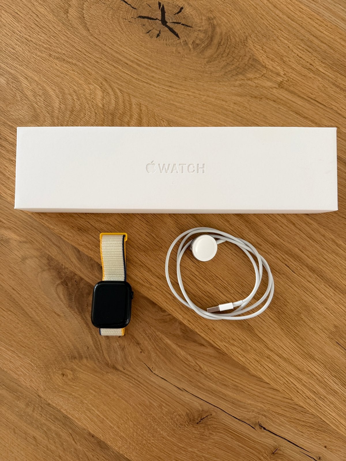 Apple Watch 8 45mm Midnight, Sieraden, Tassen en Uiterlijk, Smartwatches, Gebruikt, iOS, Zwart, Conditie, Waterdicht, Ophalen of Verzenden
