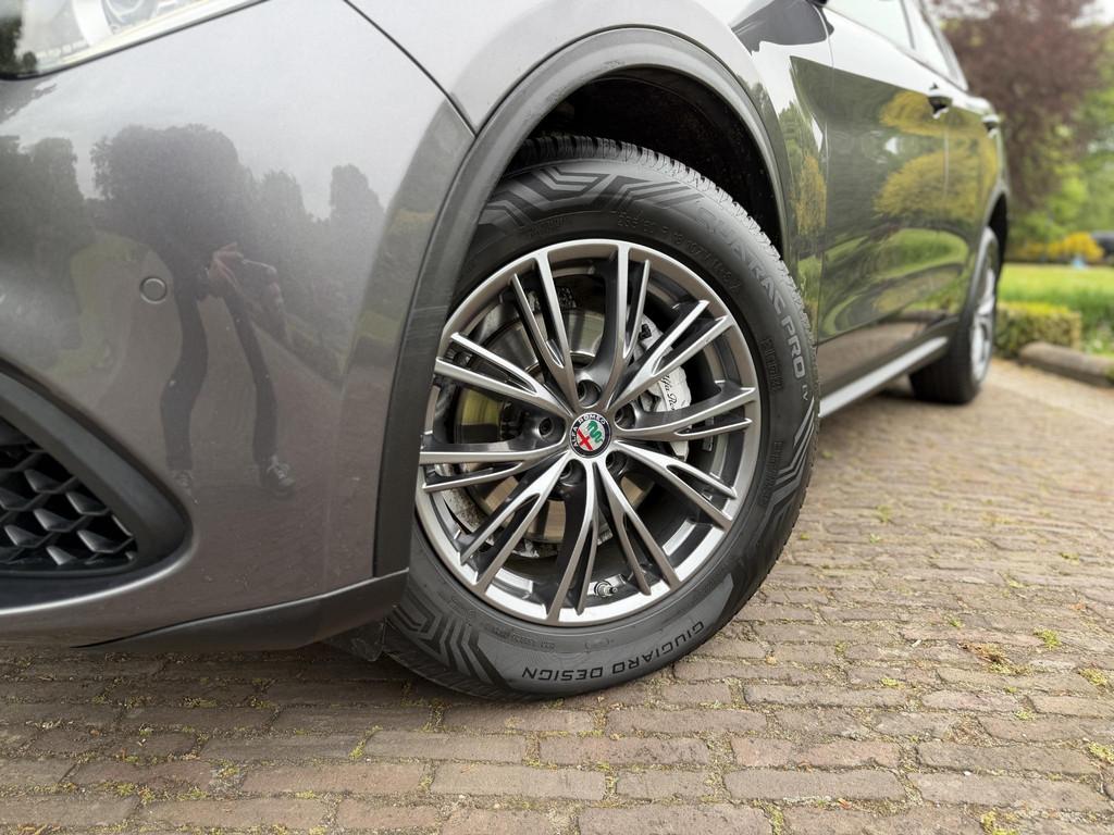 Alfa Romeo Stelvio 2.0 T AWD Super | Camera | Led |, Auto's, Alfa Romeo, Automaat, 4 cilinders, 2000 kg, Leder en Stof