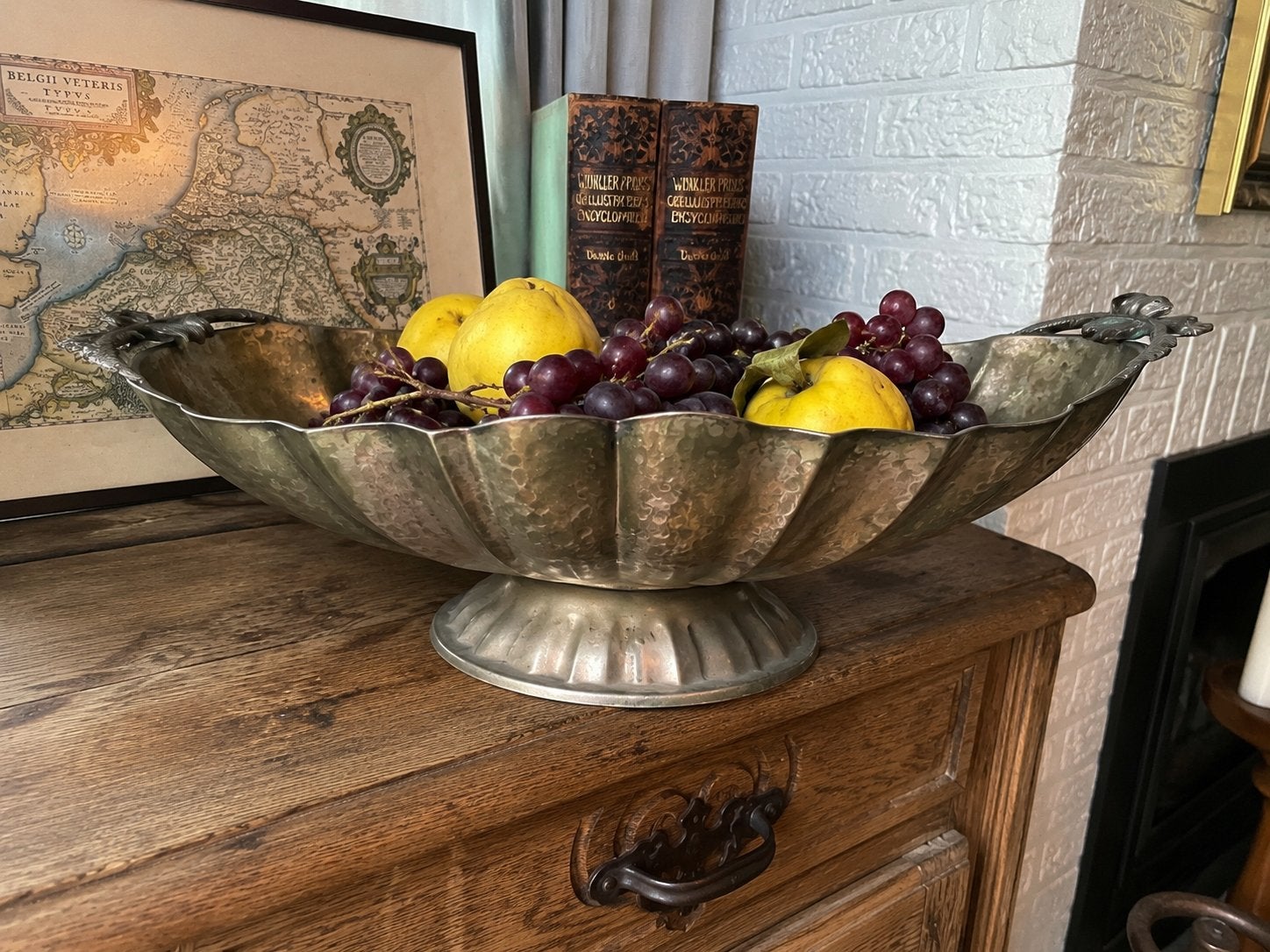 Grote gehamerde fruitschaal jugendstll/art Deco, Antiek en Kunst, Antiek | Vazen, Ophalen