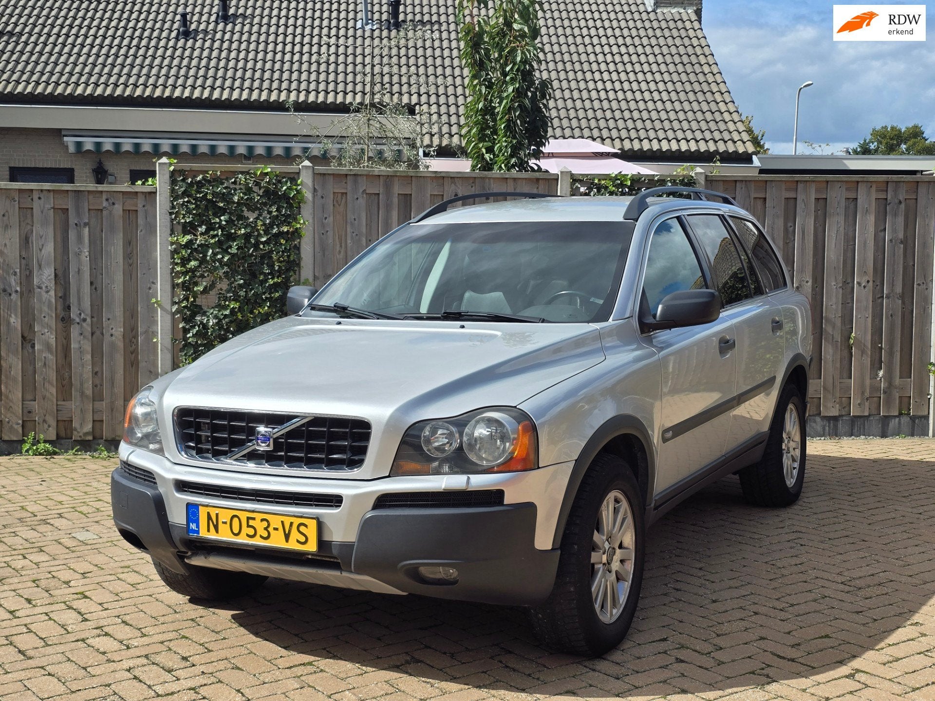 Volvo XC90 2.5 T Kinetic 7Pers, Trekhaak, Auto's, Gebruikt, Zwart, 7 stoelen, 2521 cc