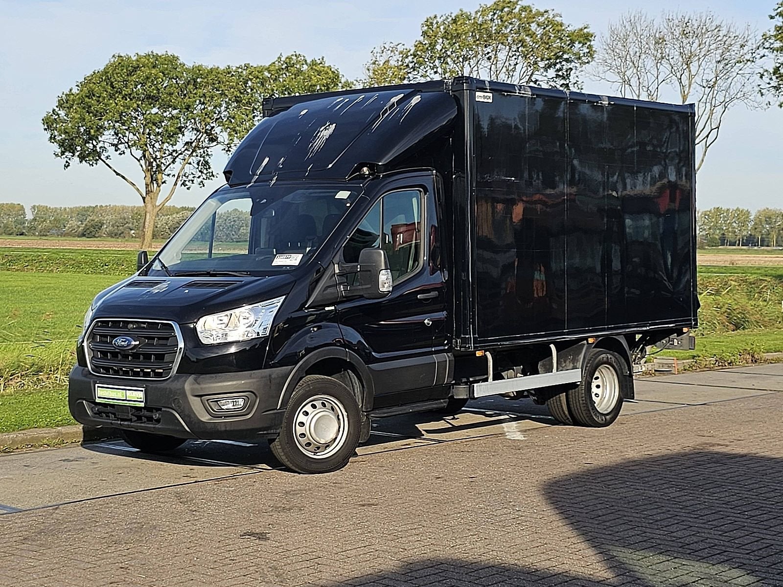 FORD TRANSIT 350 ac carplay euro6, Gebruikt, Euro 6, Zwart, Bedrijf
