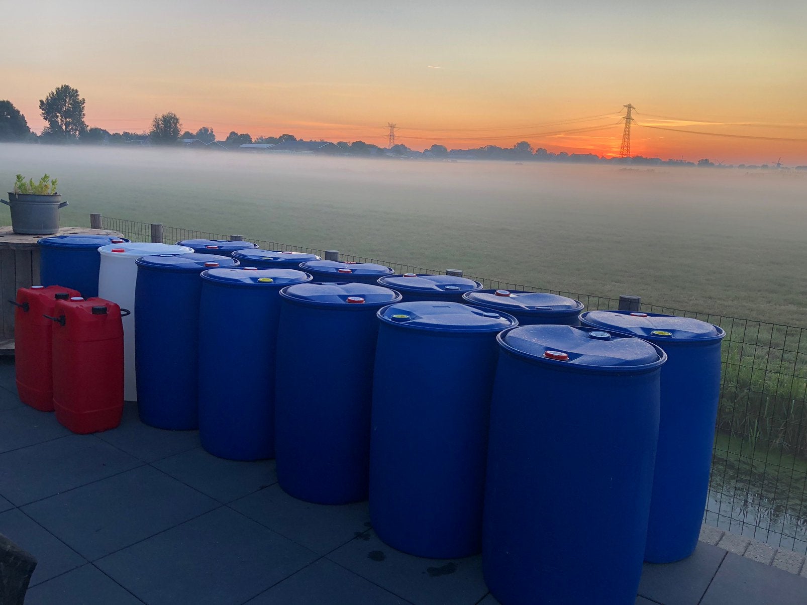 Kunstof blauwe vaten/regentonnen/opslag vaten, 150 liter of meer, Ophalen of Verzenden, Zo goed als nieuw