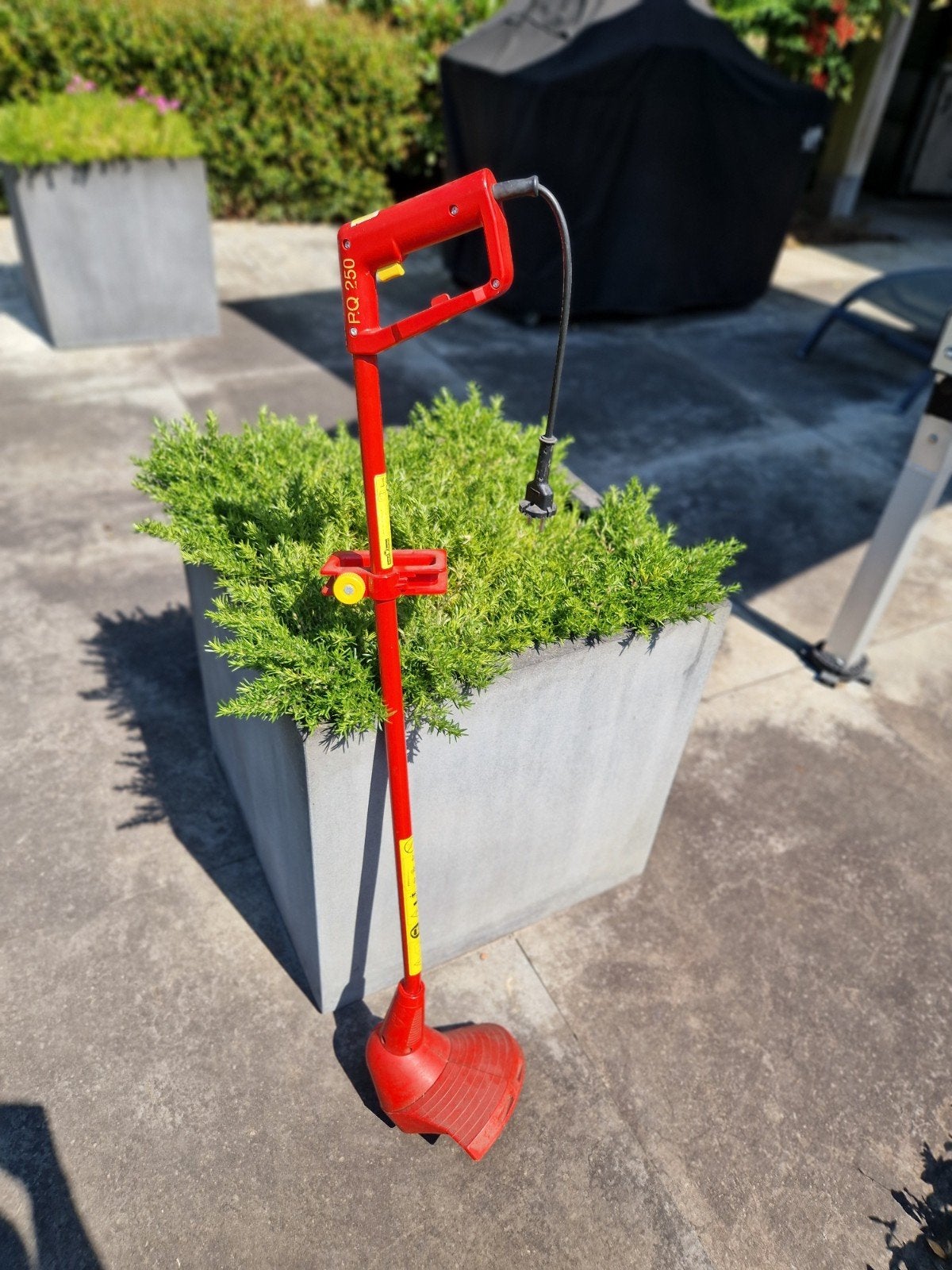 Elektrische graskantentrimmer - Perfect voor uw tuin!, Ophalen, Gebruikt, Elektrisch