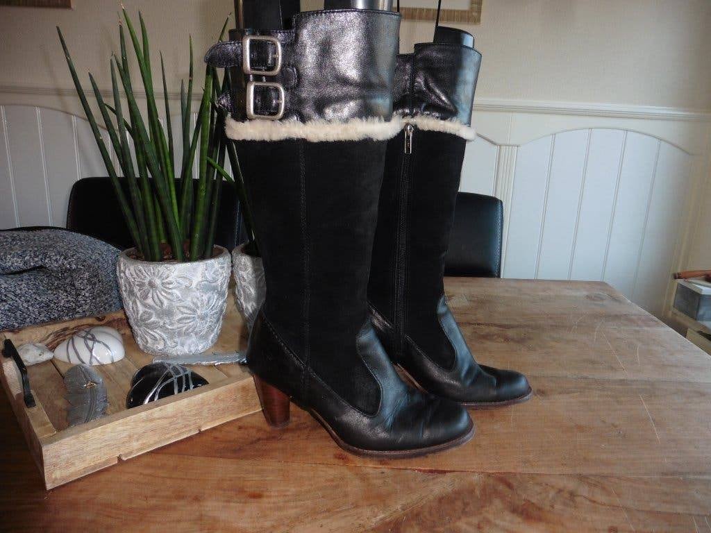 Uggs ugg's hoge zwarte laarzen met hak maat 37, Hoge laarzen, UGG, Zwart, Ophalen of Verzenden