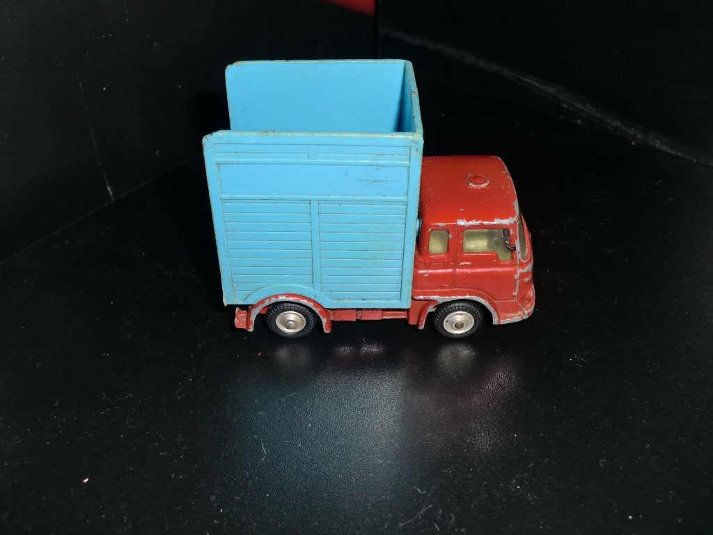 Corgi toys bedford tractor chipperfields, Hobby en Vrije tijd, Verzenden, Gebruikt, Bus of Vrachtwagen, Corgi