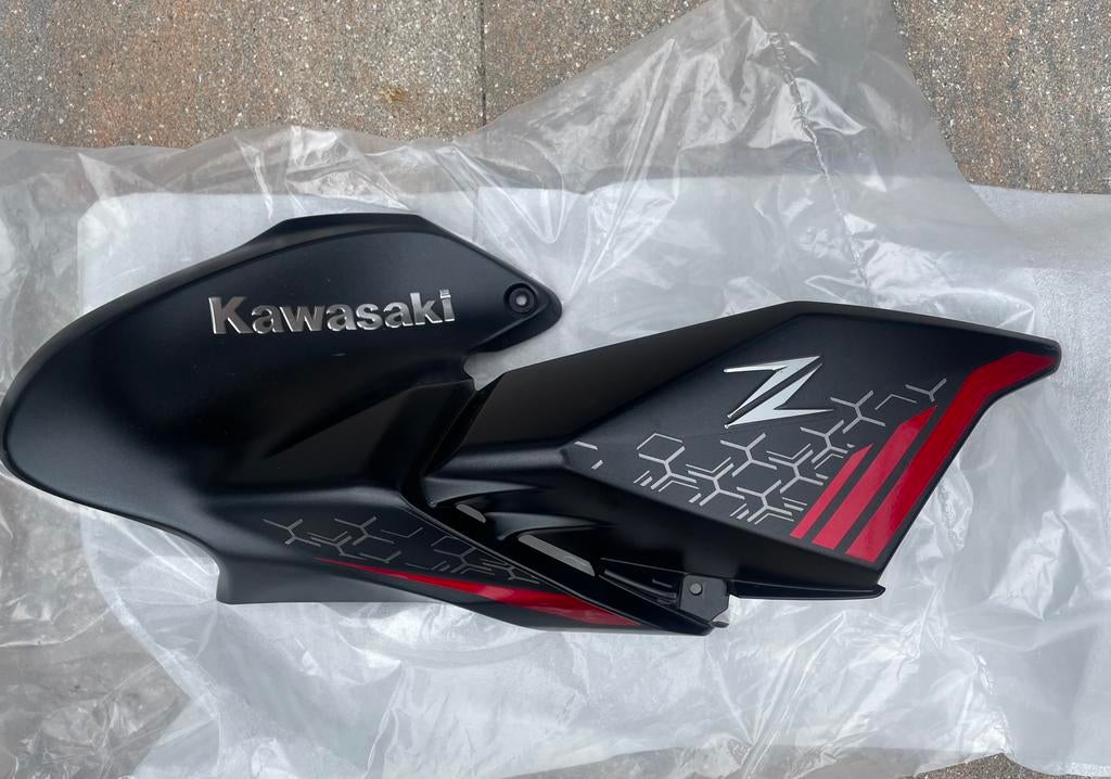 Kawasaki Z 900 R tank kap, Motoren, Onderdelen | Kawasaki, Ophalen of Verzenden, Nieuw