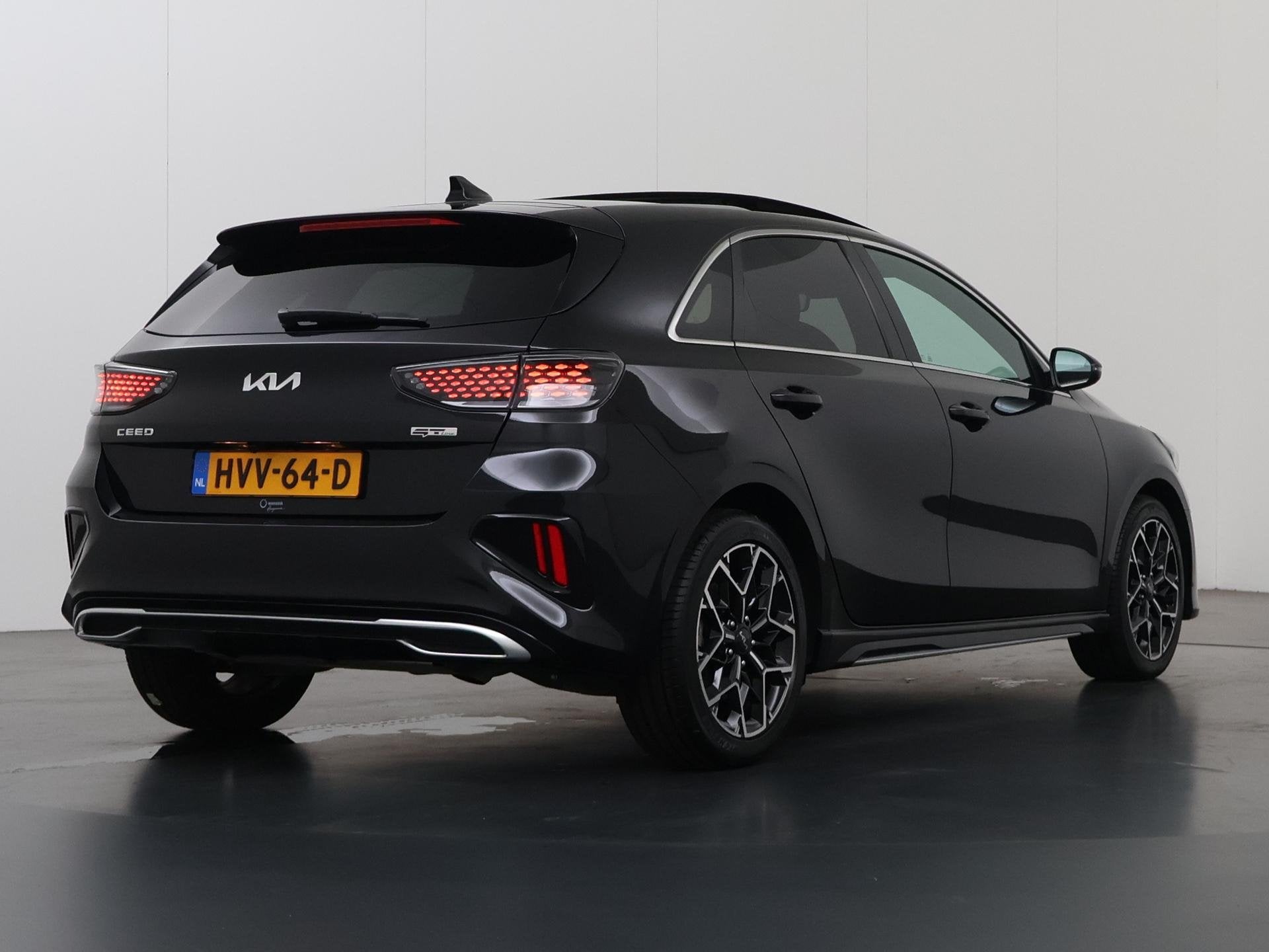 Kia Ceed 1.5 T-GDi GT-Line | Panoramadak | Matrix LED Koplam, Auto's, Kia, Gebruikt, Euro 6, 4 cilinders, 610 kg