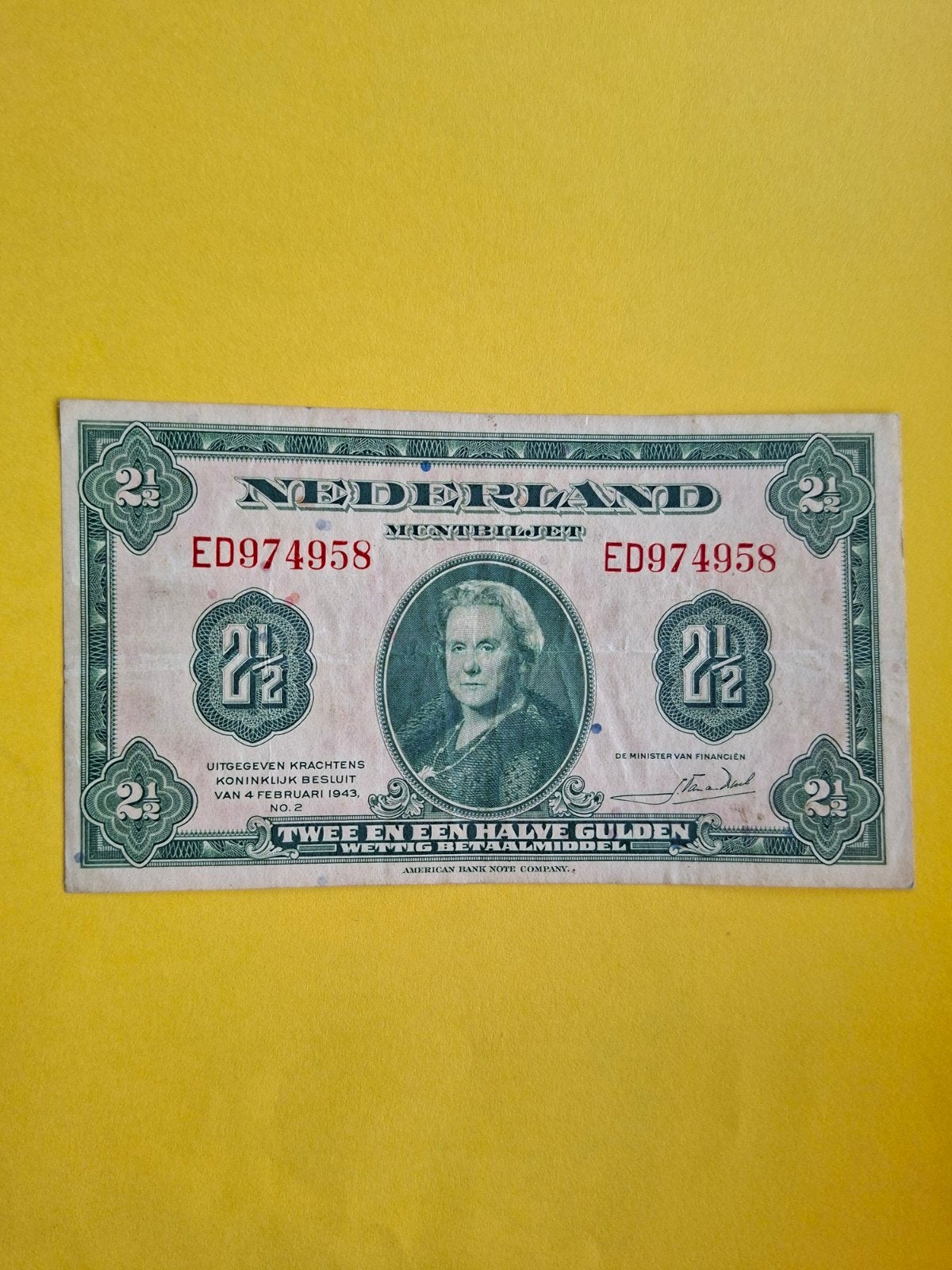 2,5 gulden Wilhelmina uit 1943 in ZF
Serie nummer ED 974958, Ophalen of Verzenden, 2½ gulden, Los biljet