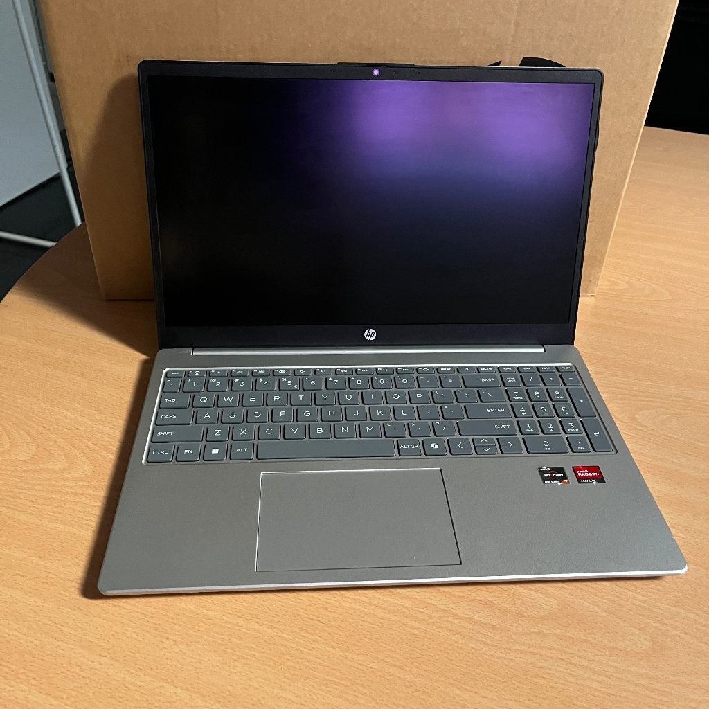 HP 15-fc0871nd Laptop - Ryzen 7 - Zo goed als nieuw, Ophalen, Met videokaart, Zo goed als nieuw, SSD
