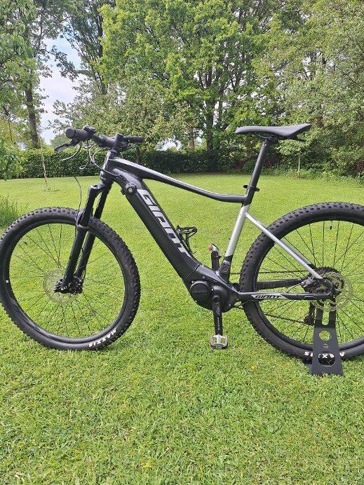 Electrische ATB Giant Fathom E+2 PRO 20, Fietsen en Brommers, Ophalen, Gebruikt, 57 cm of meer, Hardtail