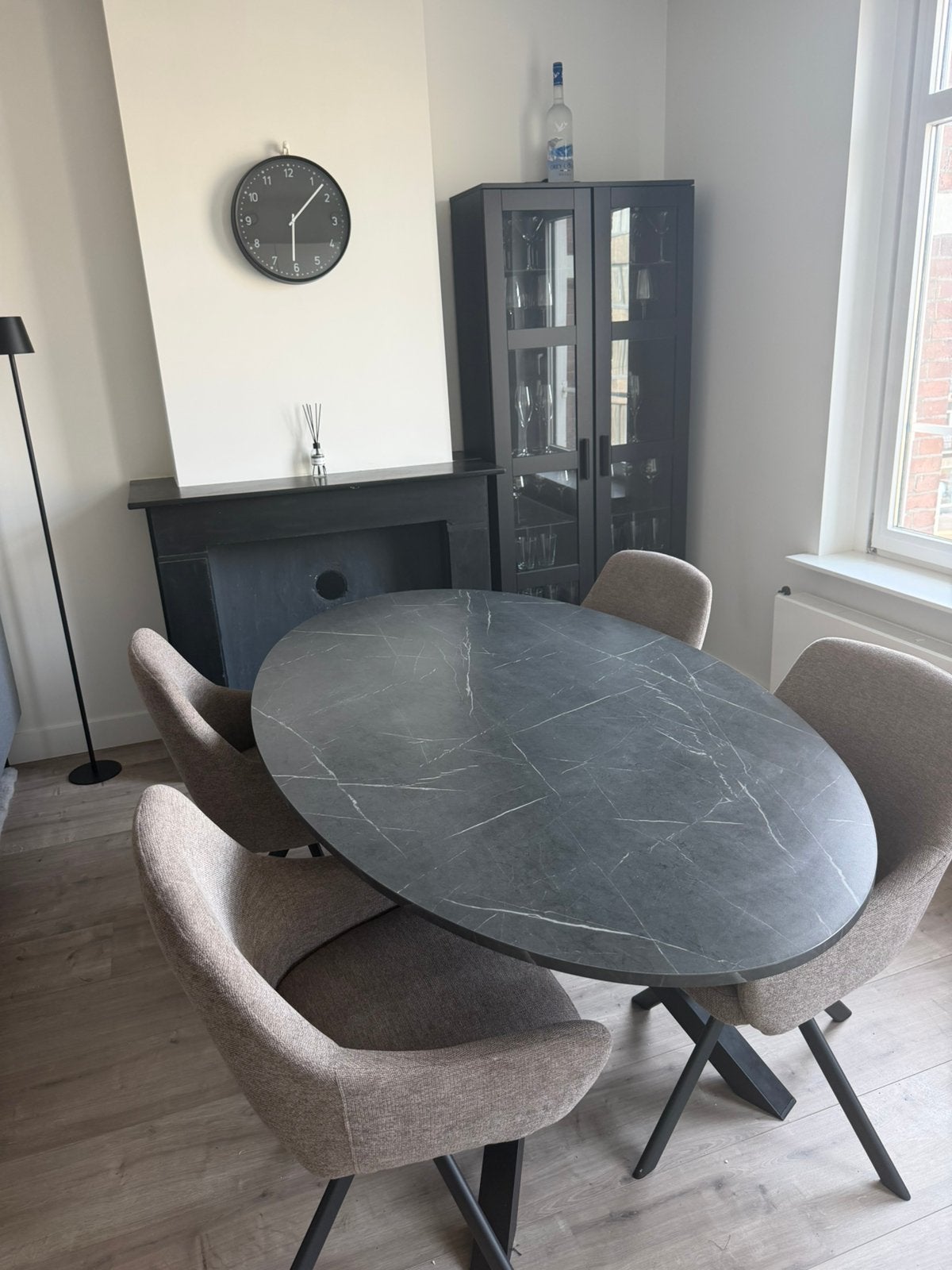 Ikea tafel Mariedamm, Ophalen, Zo goed als nieuw