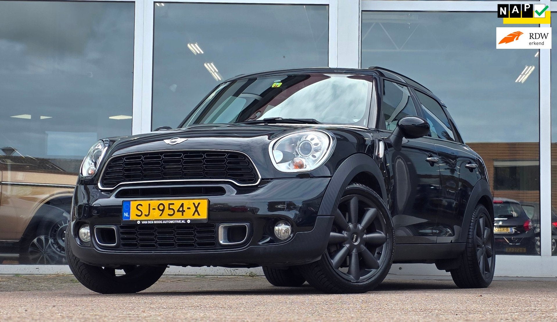 Mini Mini Countryman 1.6 Cooper S Chili | Leder | climate co, Auto's, Mini, Euro 5, Gebruikt, Beige, Zwart