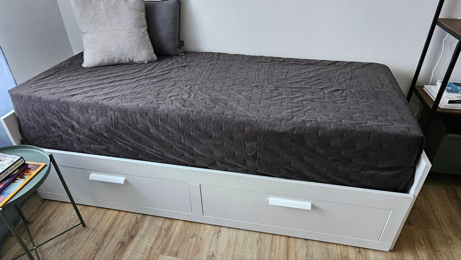 IKEA Brimnes bedbank met 2x Abygda matras, Verstelbaar, Wit, Tweepersoons, Ophalen of Verzenden