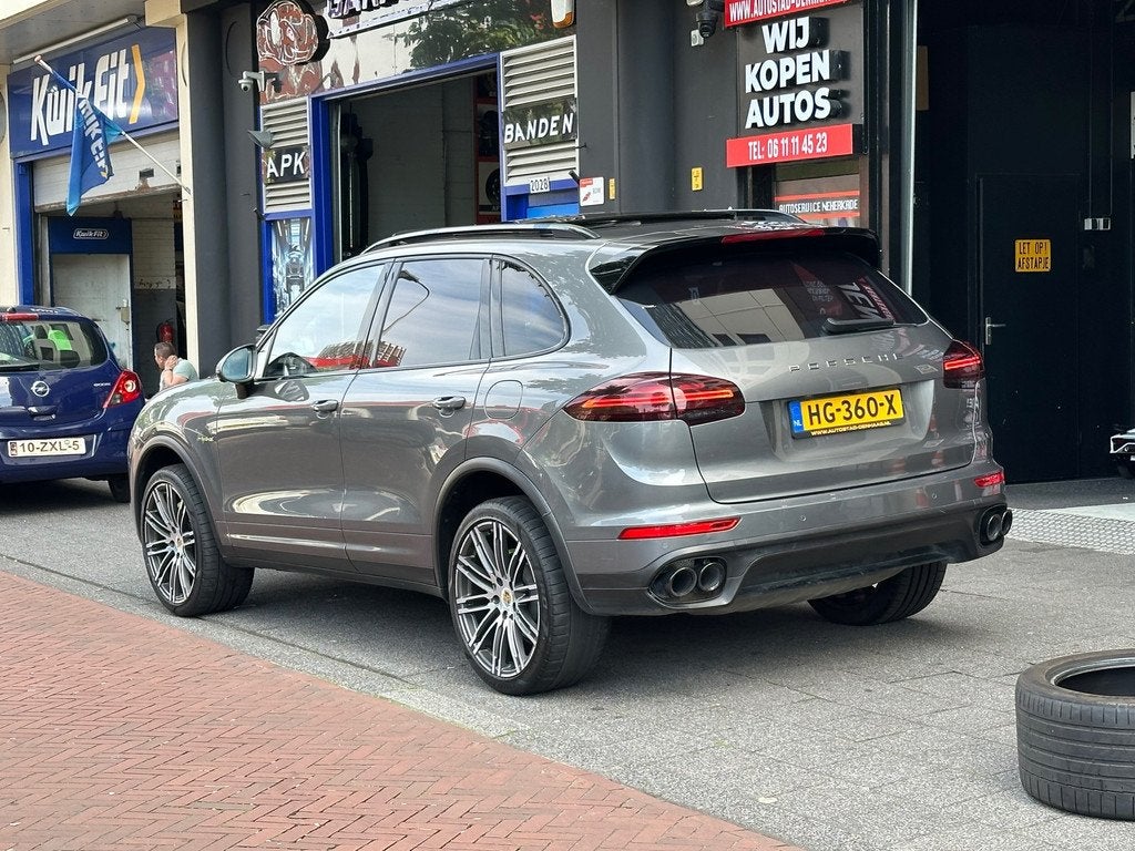 Porsche Cayenne 3.0 S E-Hybrid Aut Leer Navi Camera Pano, Auto's, Porsche, Automaat, Cayenne, Euro 6, 2995 cc