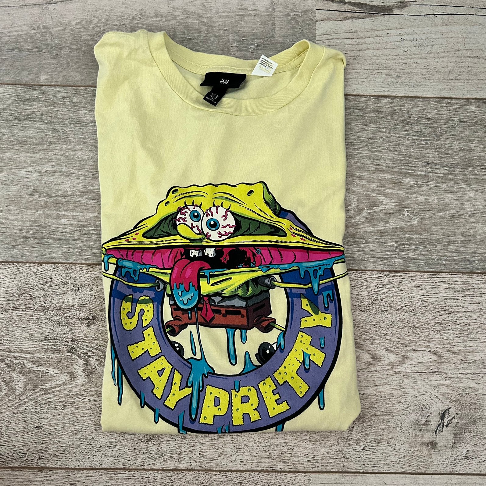 H&M x SpongeBob SquarePants T-Shirt Stay Pretty Geel – M, Ophalen of Verzenden, Gedragen, Geel