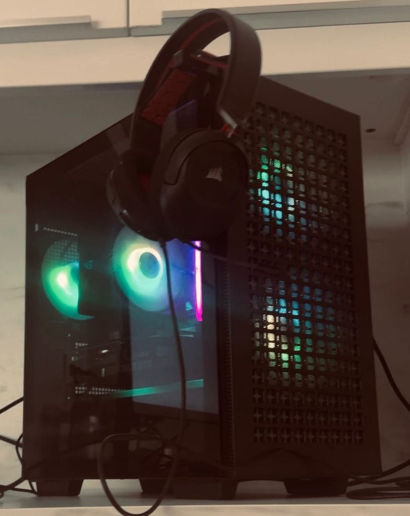 Game PC+monitor enz RTX 4060 & Ryzen 5 power, 32GB RAM - 1TB, 32 GB, Virtual Reality, Zo goed als nieuw, SSD