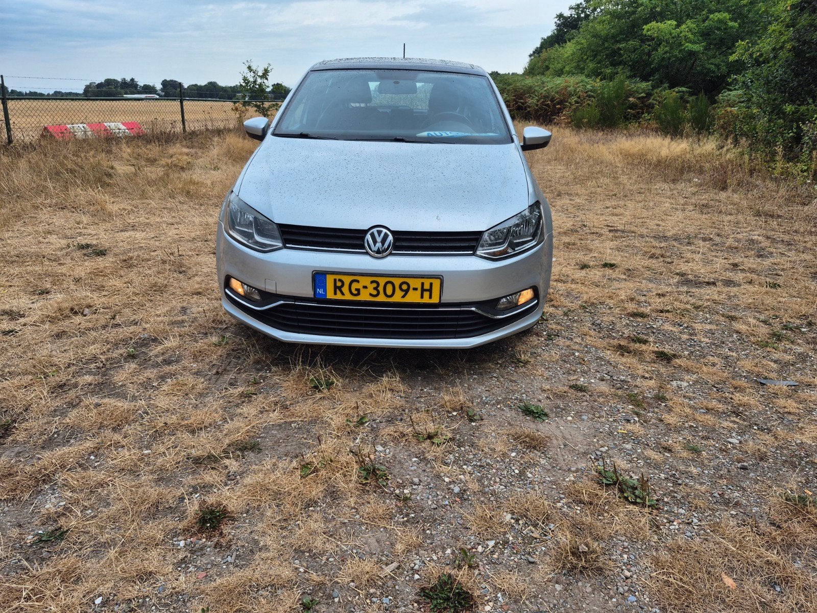 Volkswagen Polo 1.2 TSI 66KW DSG 2016 Grijs Automaat, Stof, 40 €/maand, Zwart, 1039 kg