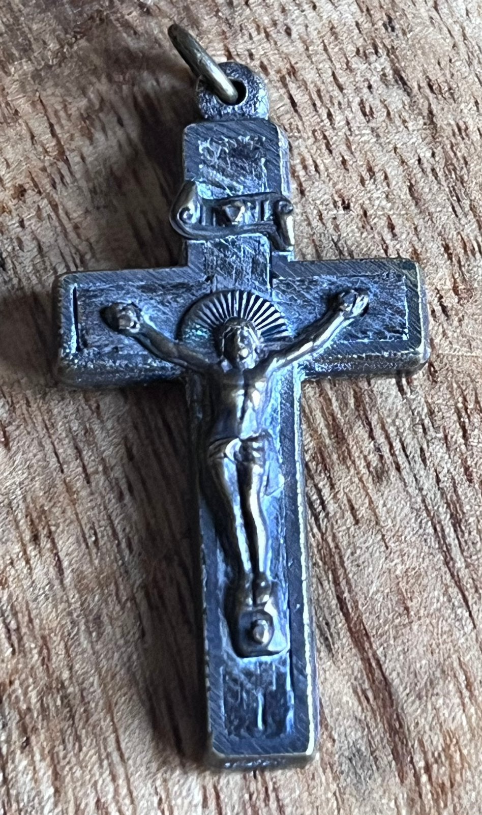 Vintage messing kruisje voor rozenkrans crucifix 3,9 cm, Verzamelen, Ophalen of Verzenden, Gebruikt, Christendom | Katholiek