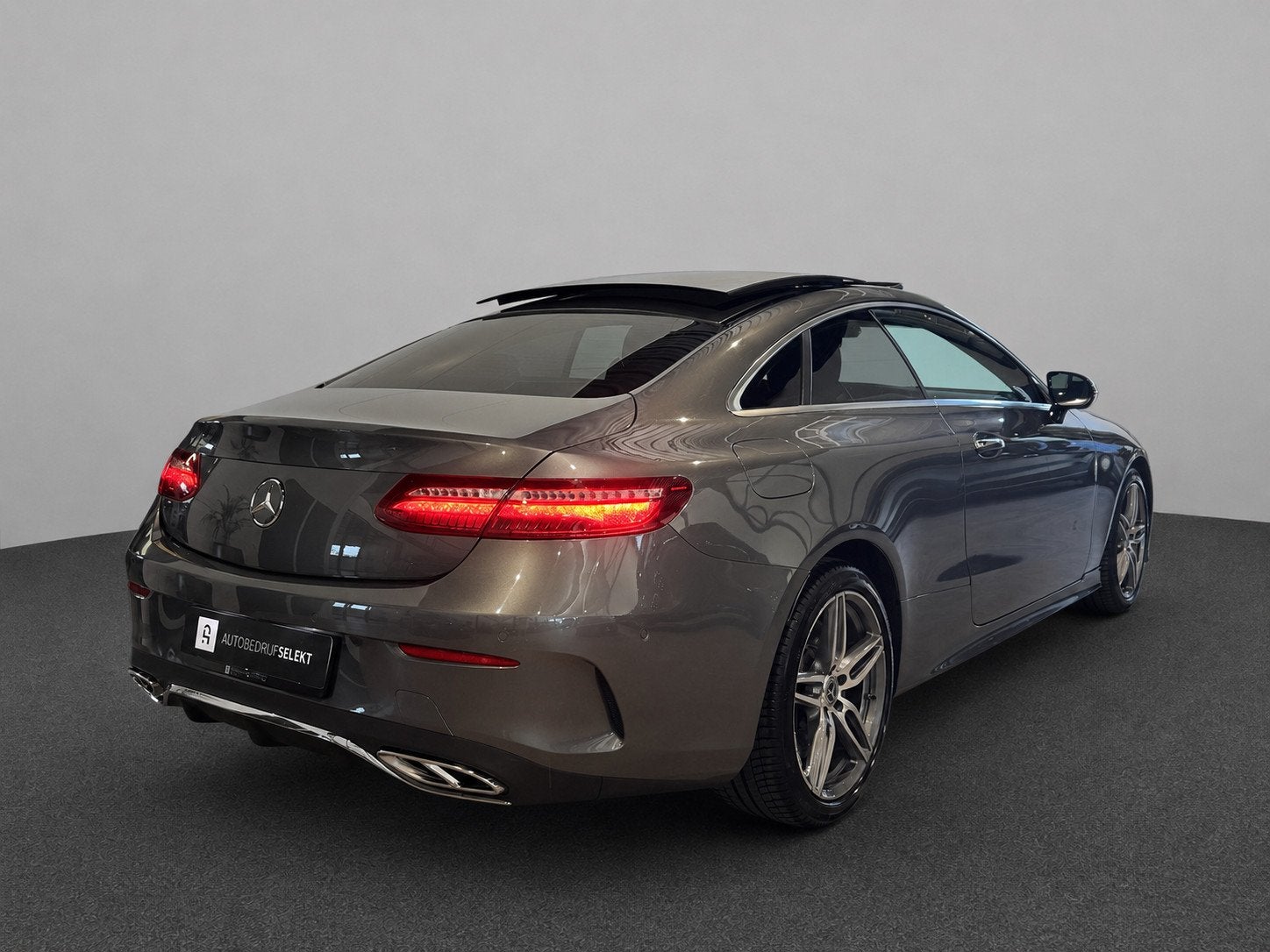 Mercedes-Benz E-klasse Coupé 400 4MATIC Edition 1 | Pano |, Auto's, Mercedes-Benz, Automaat, Met garantie (alle), 4 stoelen, 2996 cc