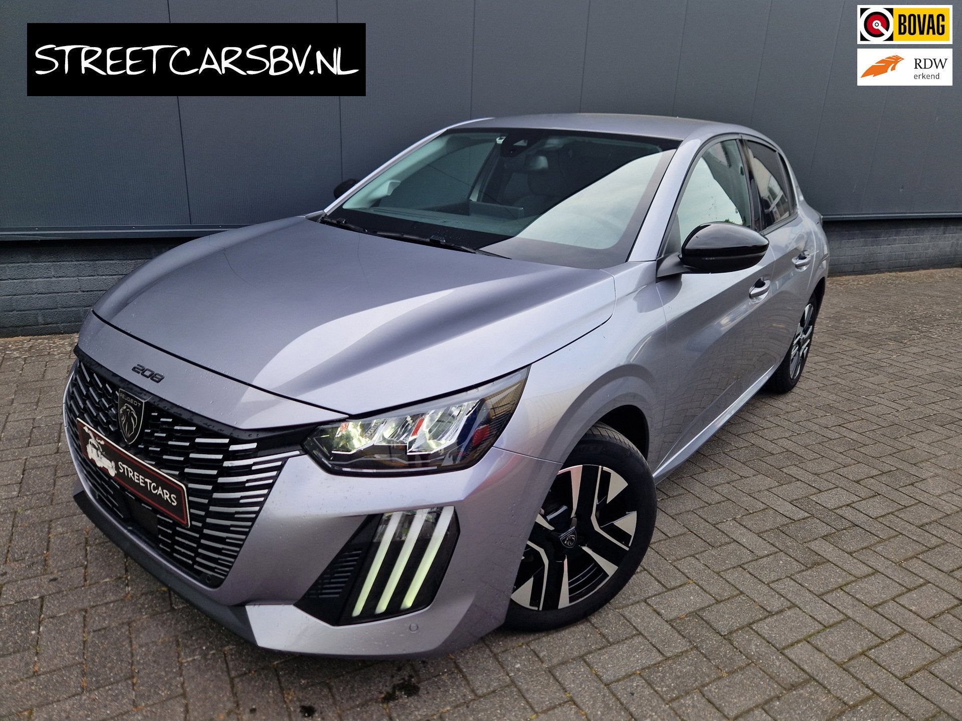 Peugeot 208 1.2 Hybrid 110 e-DCS6 Allure /Cruise /Carplay, Auto's, 12 maanden, Gebruikt, Zwart, 1199 cc