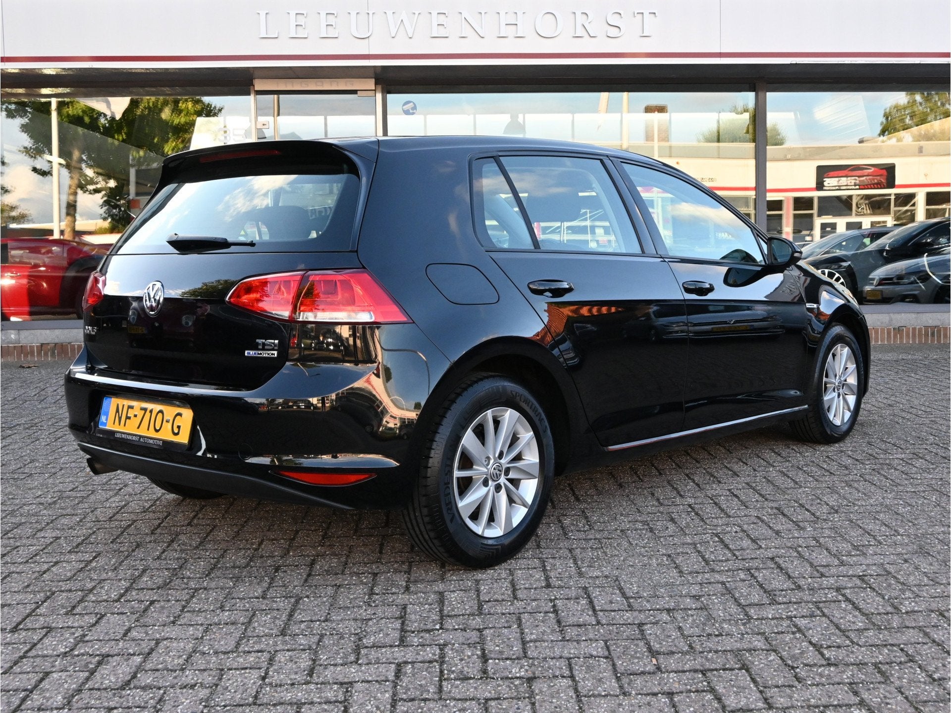 Volkswagen Golf 1.0 TSI Edition (bj 2017), Voorwielaandrijving, Stof, Gebruikt, Euro 6