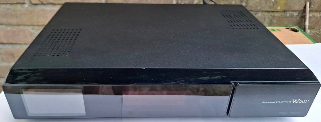 VU+ Duo2 satelietontvanger (Veldhoven), Ophalen of Verzenden, Gebruikt, (Schotel)antenne-accessoires, Overige merken