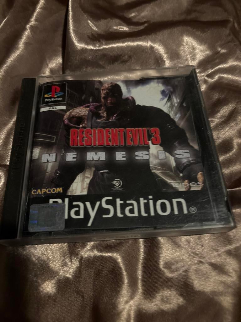 Resident Evil 3: Nemesis - PlayStation 1 Klassieker, Spelcomputers en Games, Games | Sony PlayStation 1, Avontuur en Actie, Gebruikt