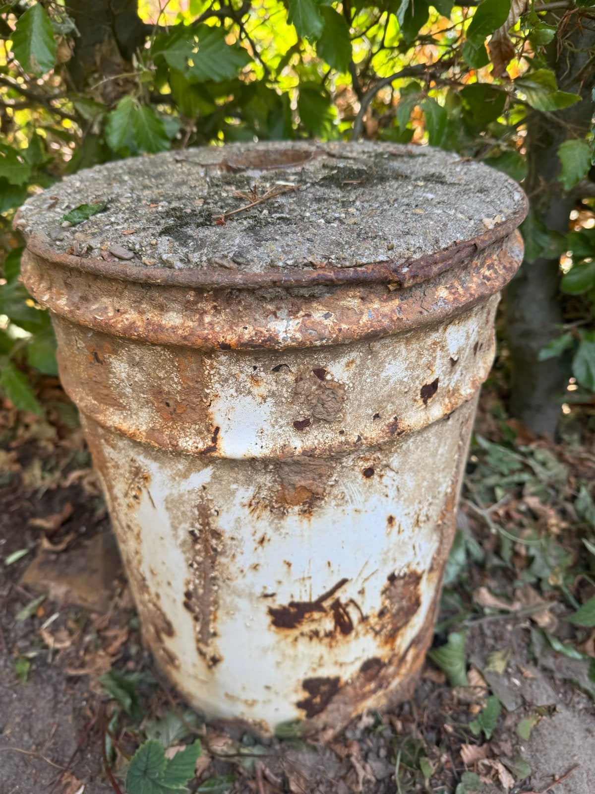 Betonvoet oud metalen blik met beton volgestort, Ophalen, Gebruikt, Minder dan 60 cm, Rond