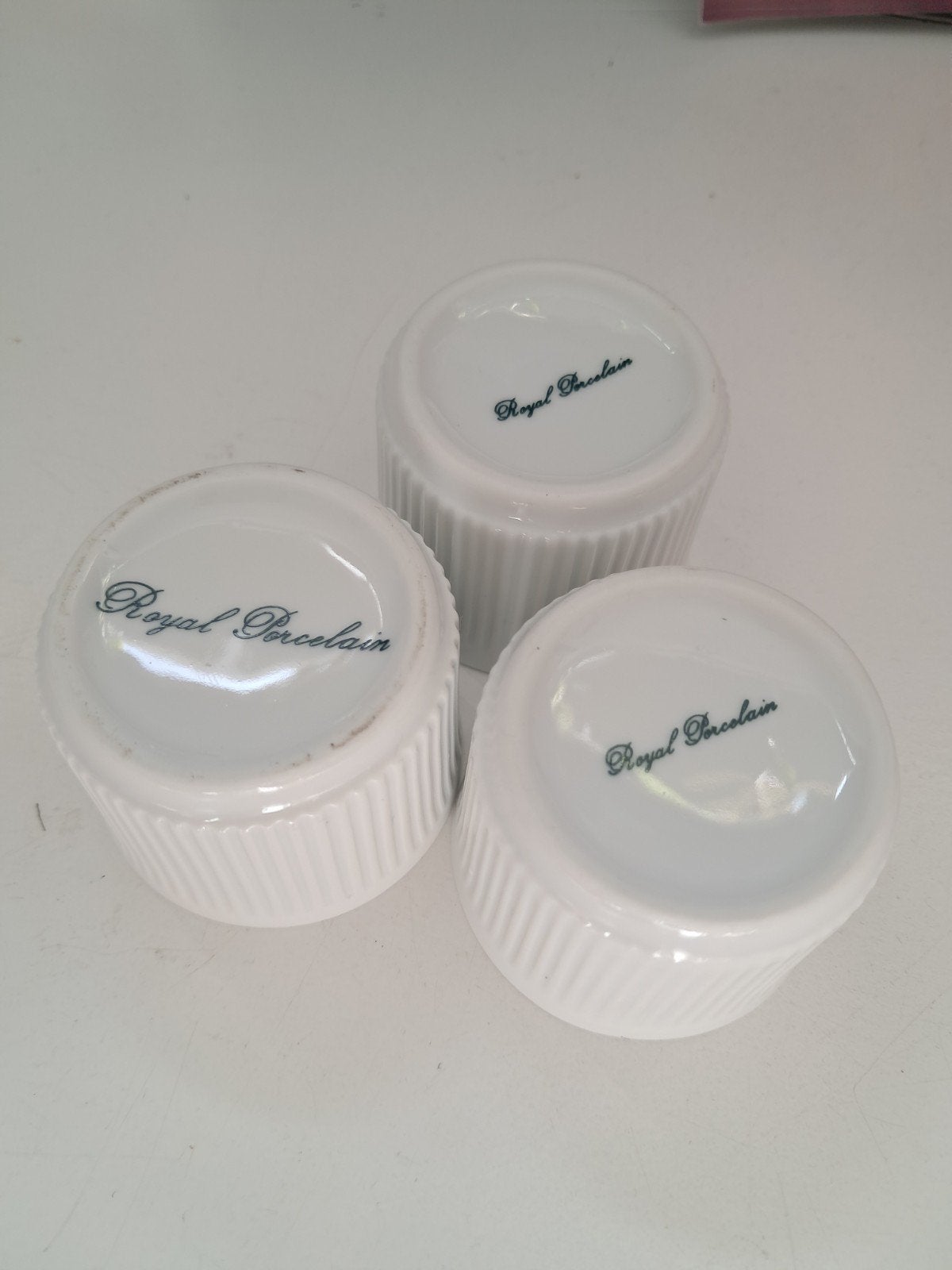 Set van 3 Royal Porcelain eierdopjes, Ophalen, Porselein, Overige stijlen, Overige typen