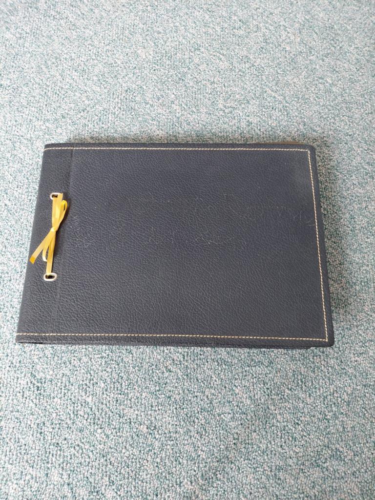 Fotoalbum Deanna Durbin - Filmster & Zangeres (Jaren '30), Verzamelen, Gebruikt, Foto, Ophalen of Verzenden, Voor 1940