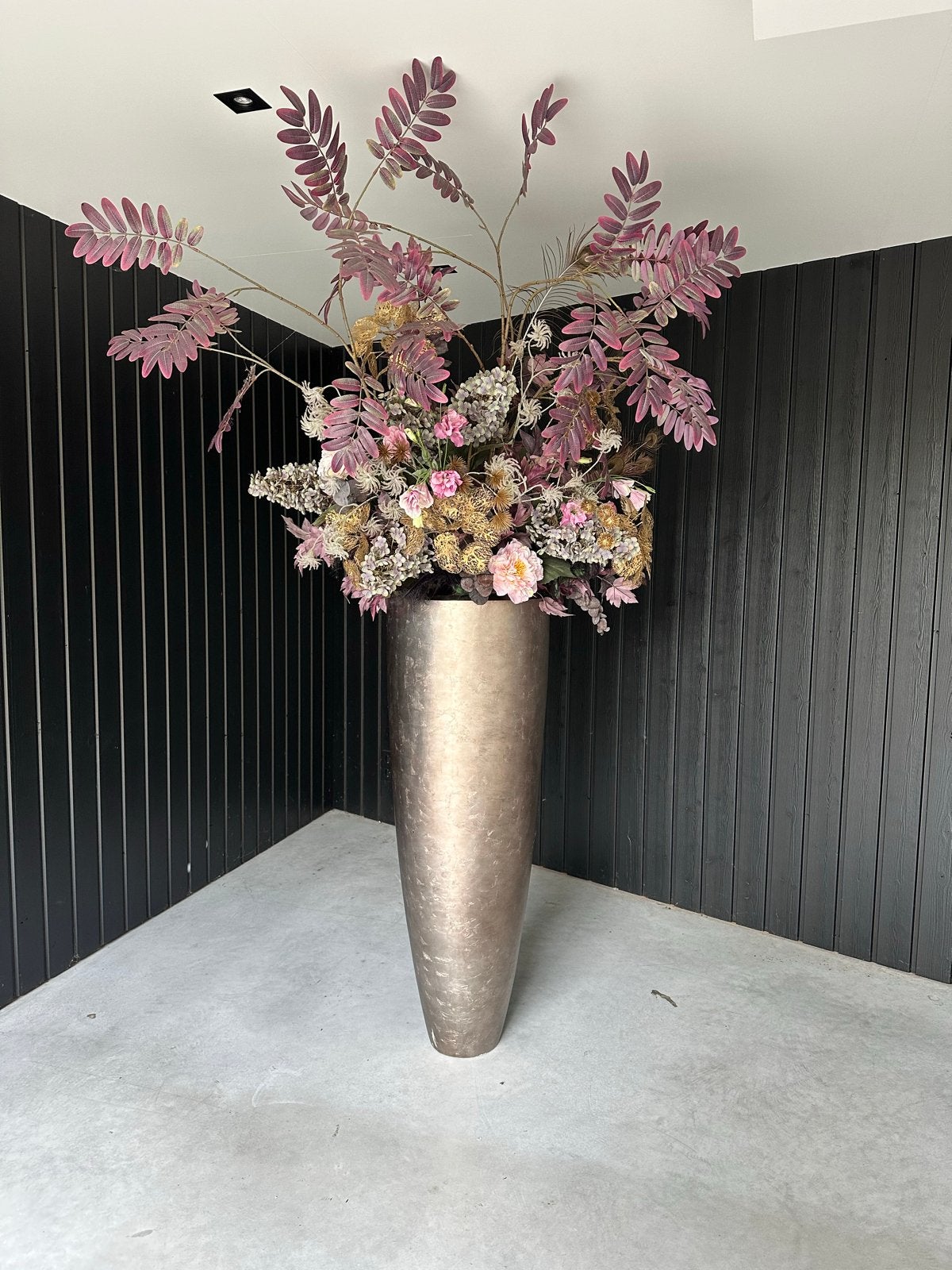 XXL Luxe DV Design Vaas met Zijden Kunstbloemen (250 cm hoog, Huis en Inrichting, Woonaccessoires | Vazen, Ophalen, Overige materialen