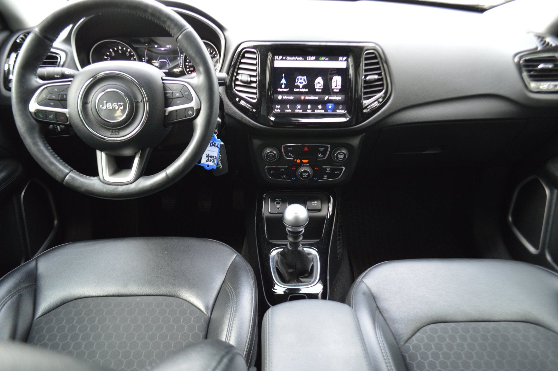 Jeep Compass 1.4T 140PK TREKHAAK, NWE BANDEN, NWE RIEM, GARA, Auto's, Jeep, Gebruikt, 4 cilinders, Leder en Stof, Compass