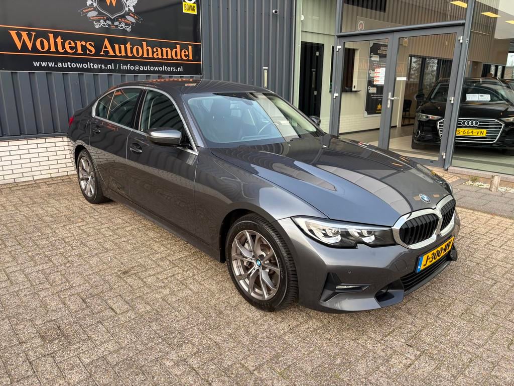 BMW 3-serie 330i High Executive, Auto's, BMW, 1998 cc, Achterwielaandrijving, Gebruikt, 4 cilinders