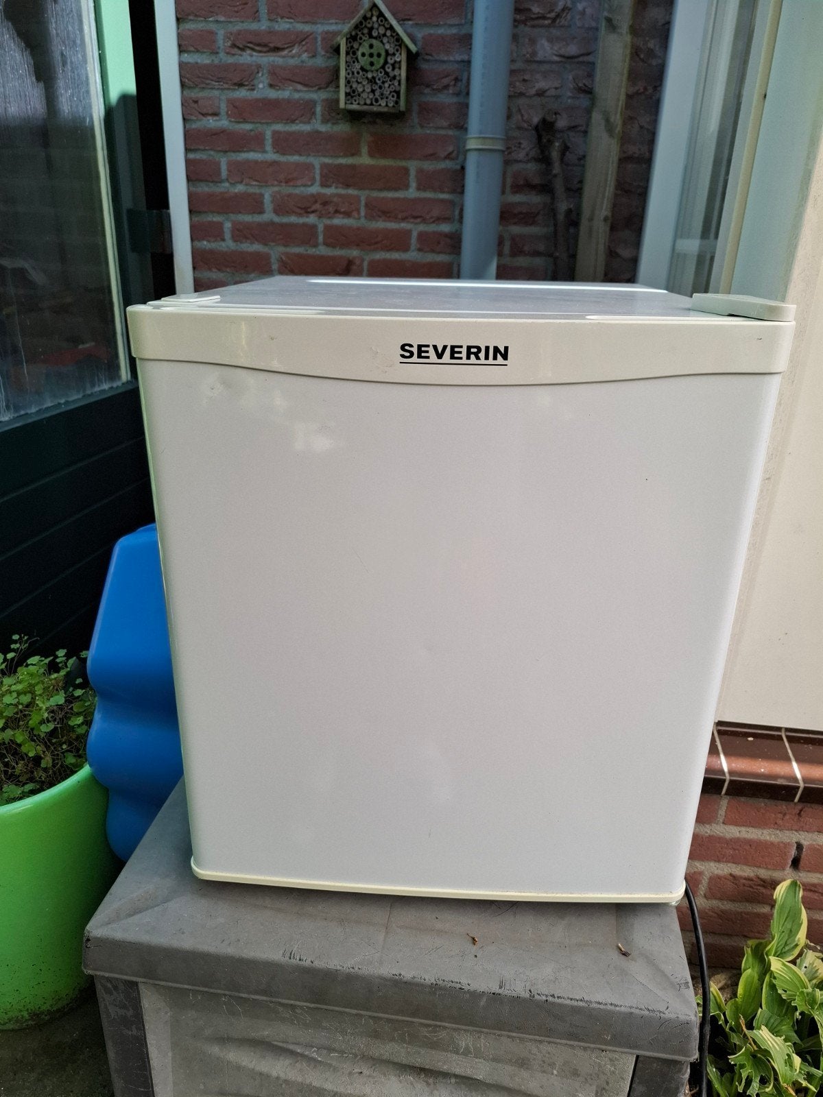 Compacte Severin Koelkast met Vriesvak - Wit, Ophalen, Gebruikt, Minder dan 75 liter, Met vriesvak