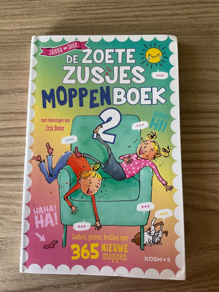 De Zoete Zusjes Moppenboek 2, Boeken, Ophalen of Verzenden, Zo goed als nieuw, Moppen
