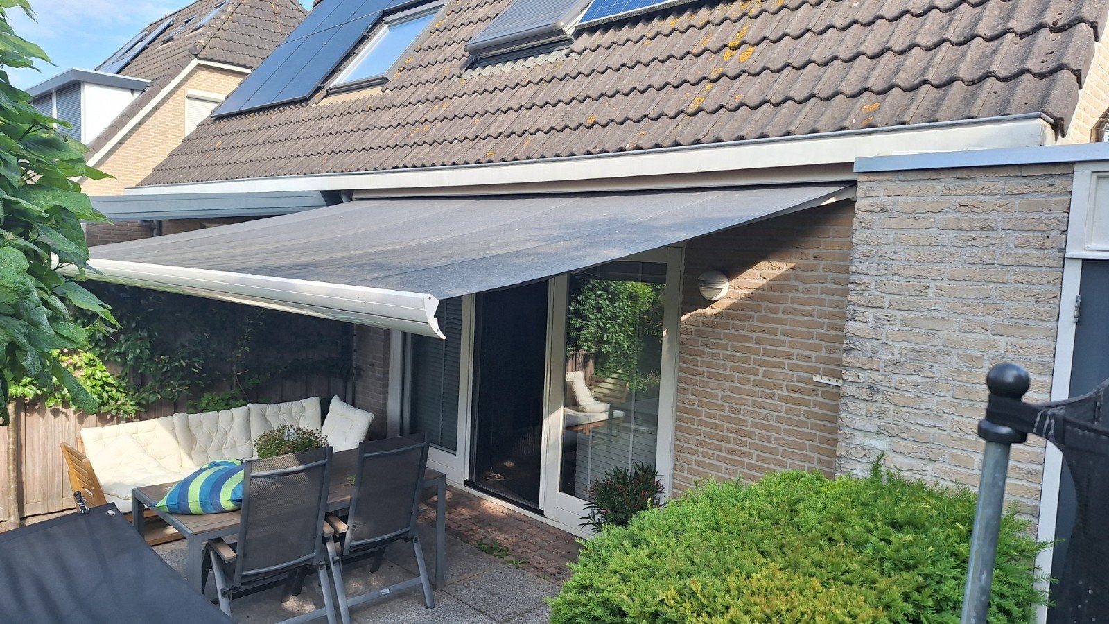 Zonnescherm elektrisch grijs, Tuin en Terras, Ophalen, Gebruikt, 450 cm of meer, Elektrisch