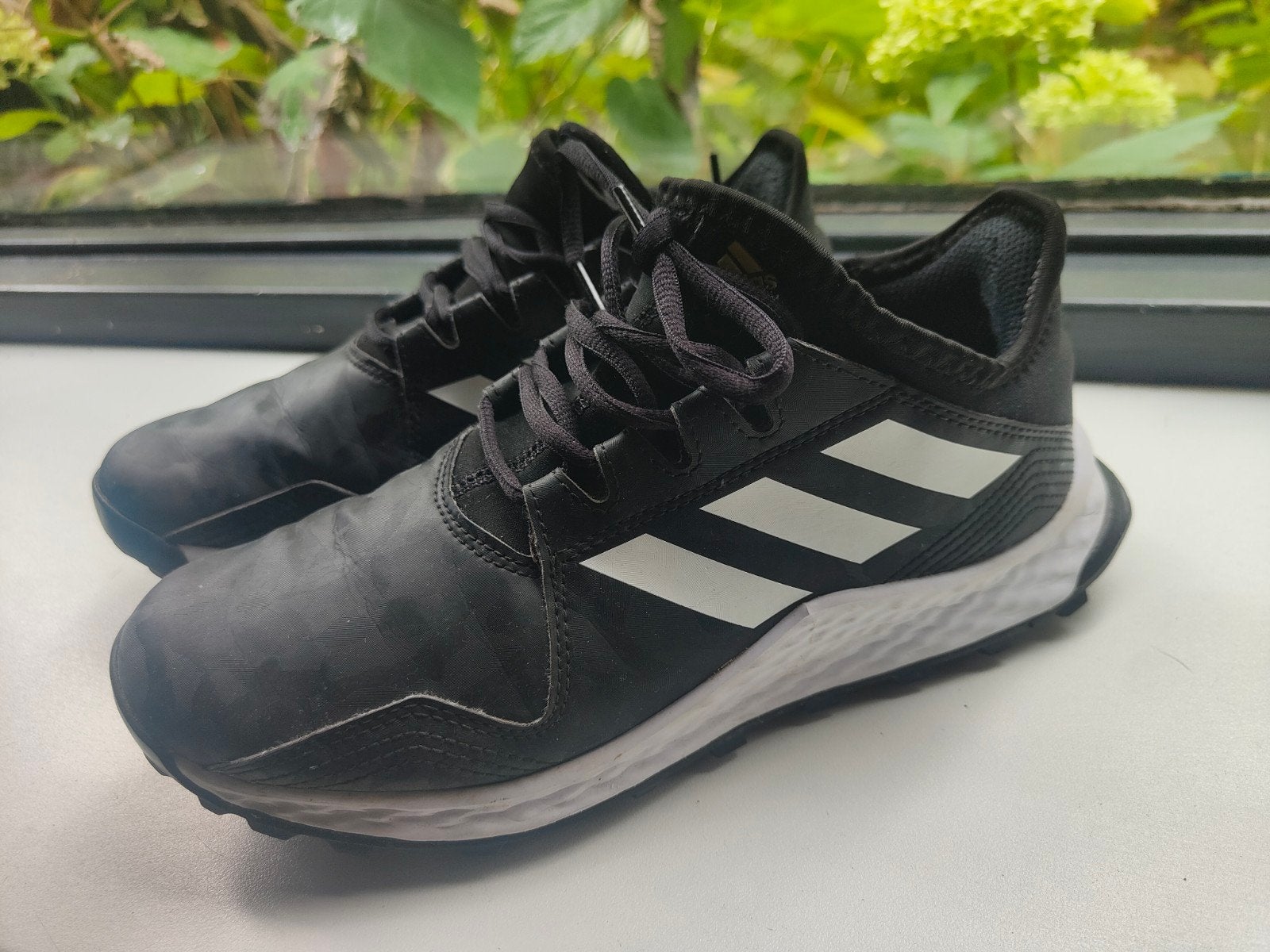 Adidas kunstgras hockey Zwart - Maat 38 2/3, Ophalen of Verzenden, Gebruikt, Schoenen