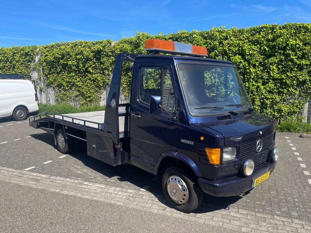 Mercedes-Benz 409 D-I 1986 oprijwagen, Auto's, 4 cilinders, Diesel, Particulier, Te koop