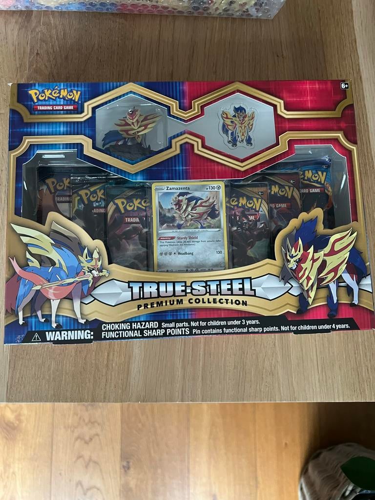 Pokémon True Steel Premium Collection Zamazenta Box, Ophalen of Verzenden, Nieuw, Overige typen