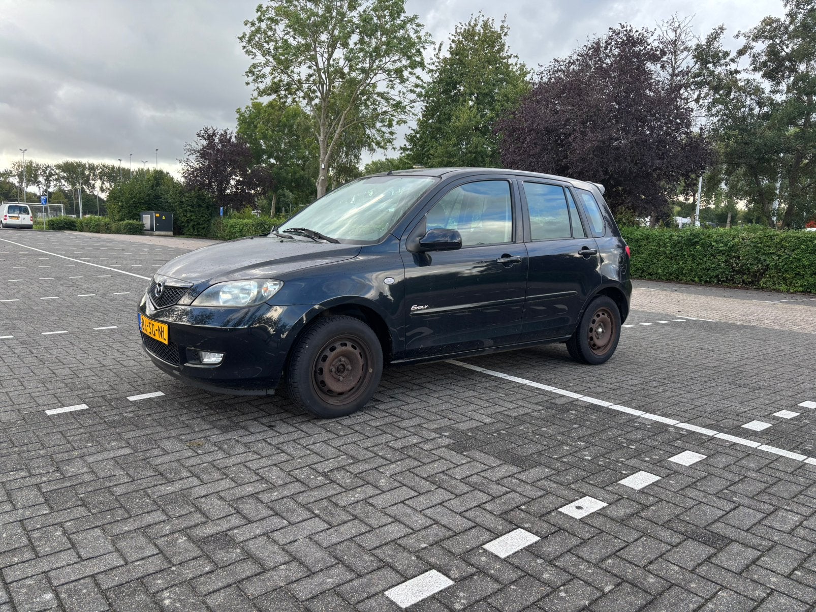 Mazda 2 1.4 16V 2006 Zwart, Voorwielaandrijving, 1025 kg, 15 km/l, 40 €/maand