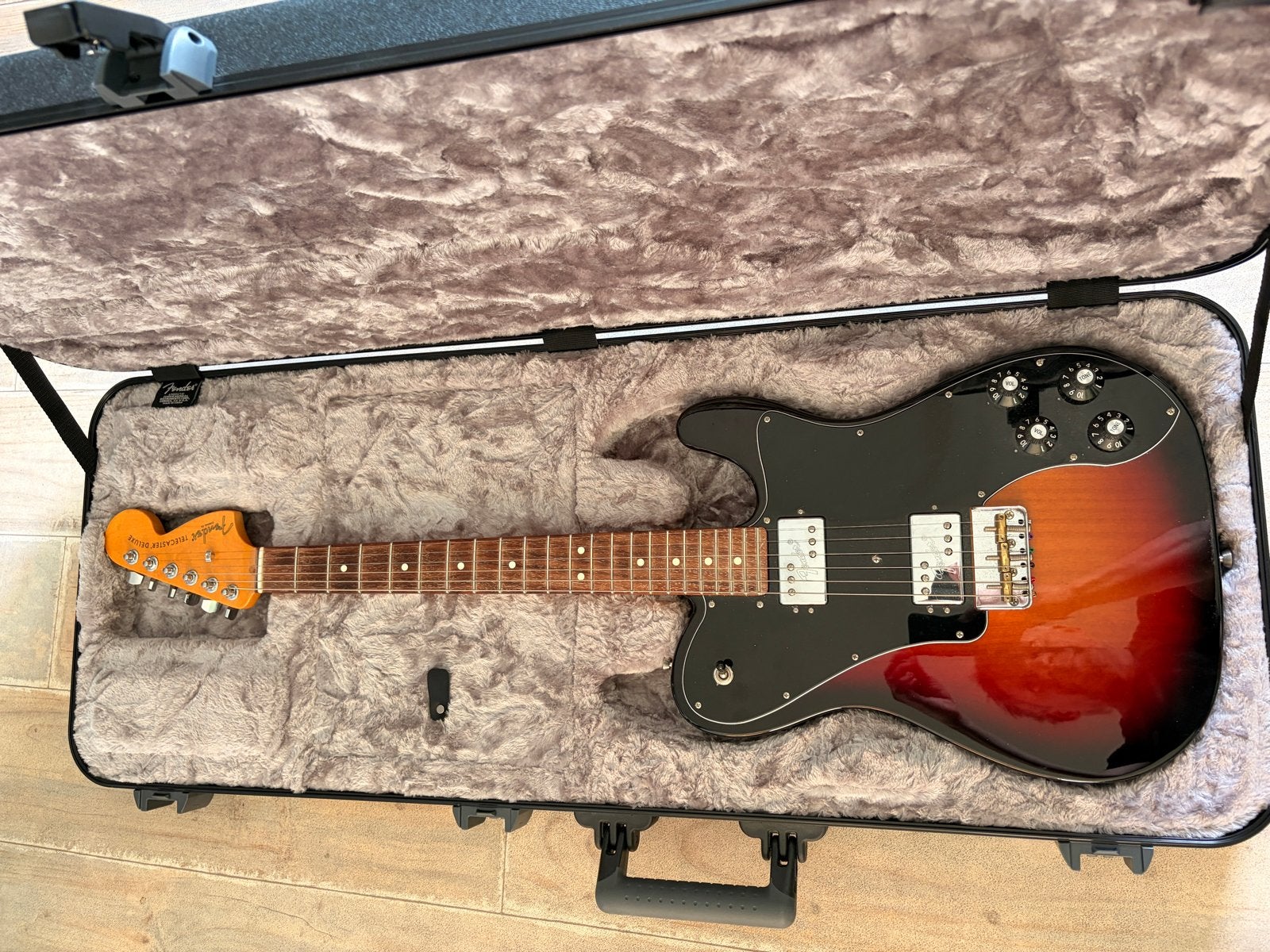 Fender Telecaster Deluxe American Professional II Ruilen, Ophalen of Verzenden, Zo goed als nieuw, Solid body, Fender