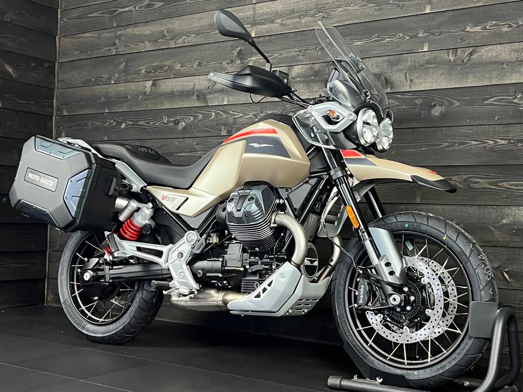 Moto Guzzi V85 TT TRAVEL E5+ BRONZO DESERTO (bj 2026), Bedrijf, Meer dan 35 kW, Toermotor, 1042 cc