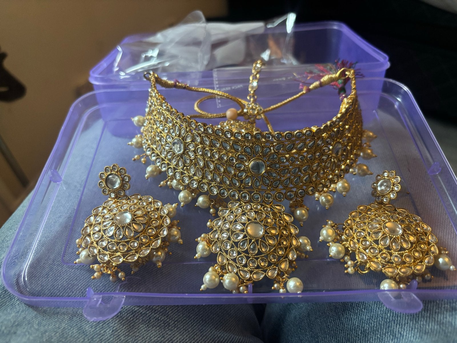 Prachtige Indiase choker set met oorbellen en tikka, Overige materialen, Nieuw, Ophalen of Verzenden, Met edelsteen