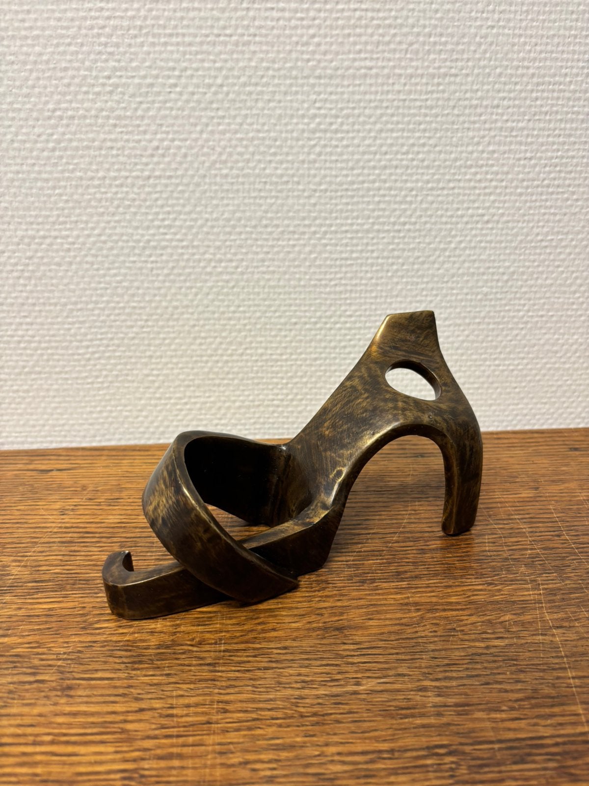 Abstract bronzen beeld liggend persoon, Antiek en Kunst, Antiek | Koper en Brons, Ophalen of Verzenden, Brons